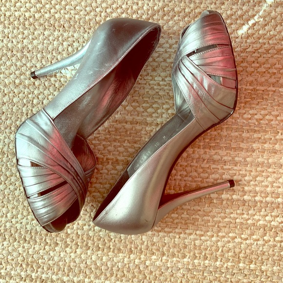 stuart weitzman stilettos